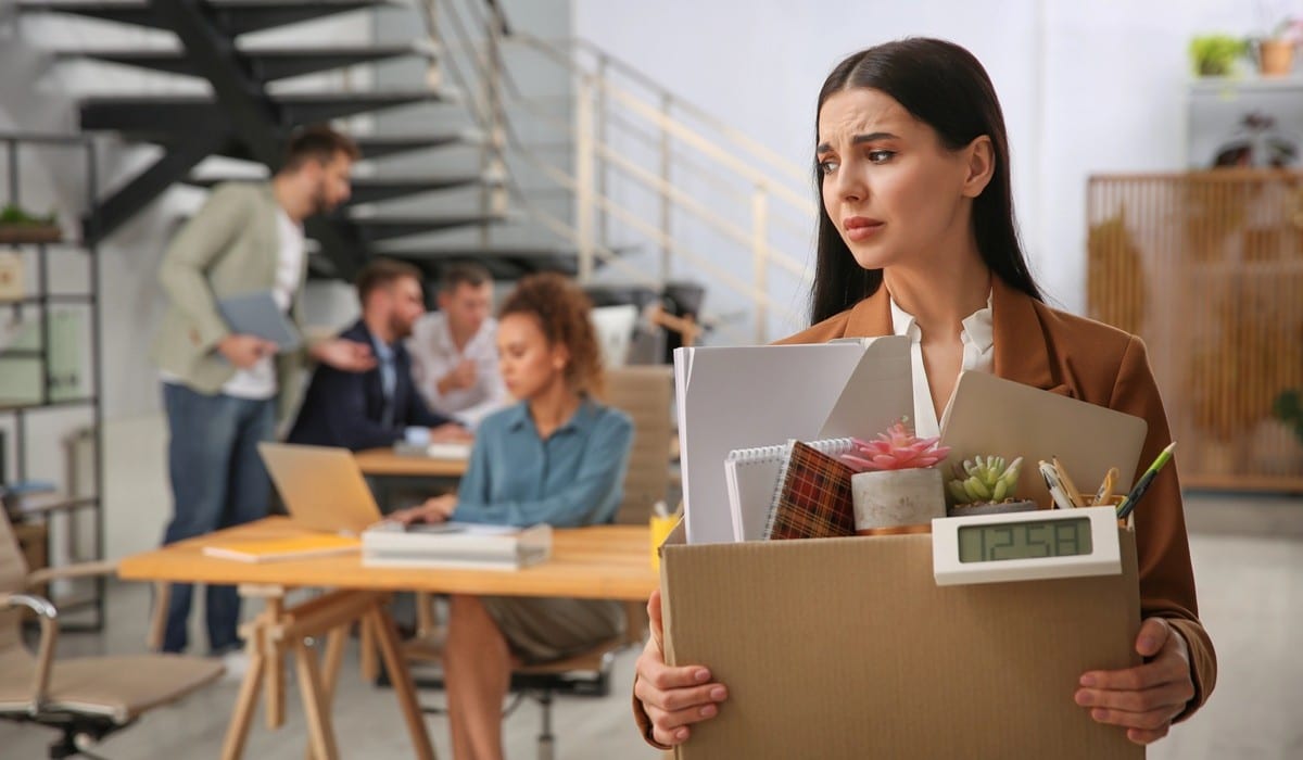 Illustration de l’article 'IA et emploi : les femmes pourraient perdre trois fois plus de postes que les hommes'